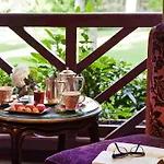 Le Castel Marie Louise Hotel 5*