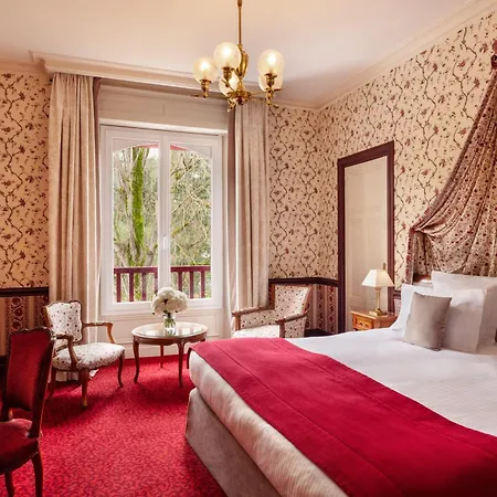 Le Castel Marie Louise Ла-Боль-Эскублак