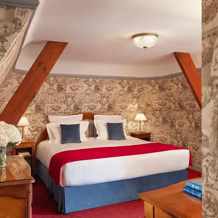 Le Castel Marie Louise Hotel 5*