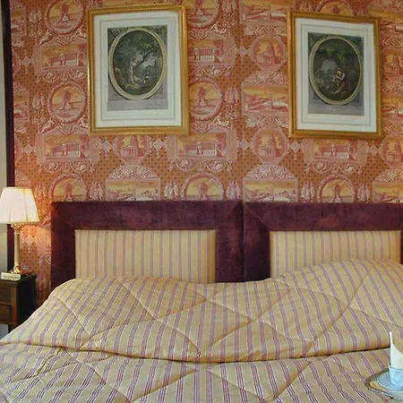 Отель Le Castel Marie Louise Ла-Боль-Эскублак