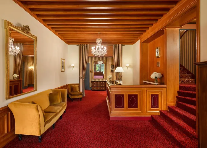 Le Castel Marie Louise 5*