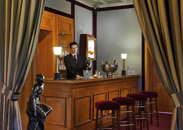 Le Castel Marie Louise 5*