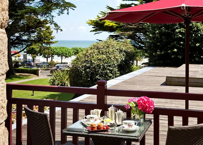 Le Castel Marie Louise Hotel 5*